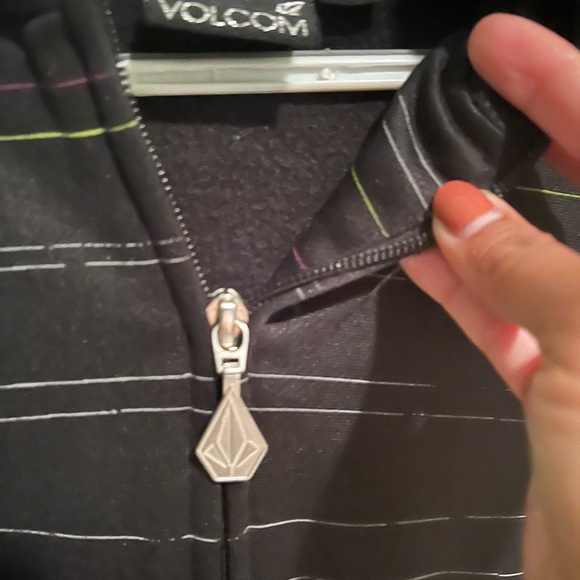 Volcom Jacket - Picture 2 of 4